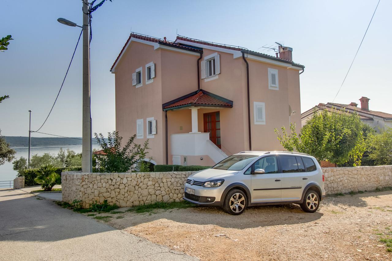 Apartments Del Sole Nerezine Room photo